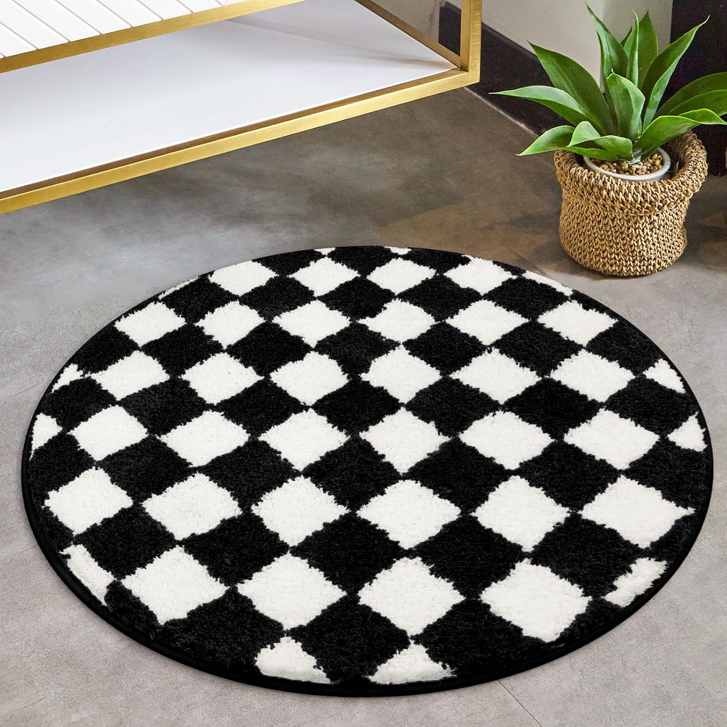 Checkerboard Short-Pile Round Bathroom Mat
